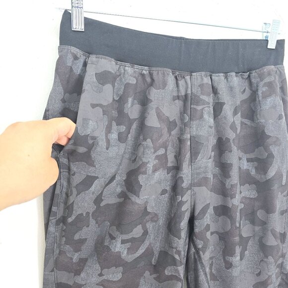 Zella Black Grey Zelfex Camo Super Soft Quick Dry Work Out Shorts Men Size M - Picture 3 of 6